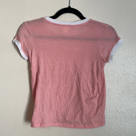 💥4/$20💥 NWOT 💕dusty rose pink t-shirt with white lining never worn - Picture 2 of 3